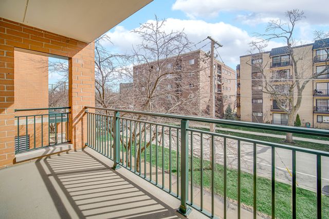 1636 Ashland Avenue 209, Des Plaines, IL 60016