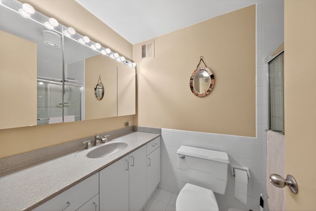 505 N Lake Shore Drive 2711, Chicago, IL 60611