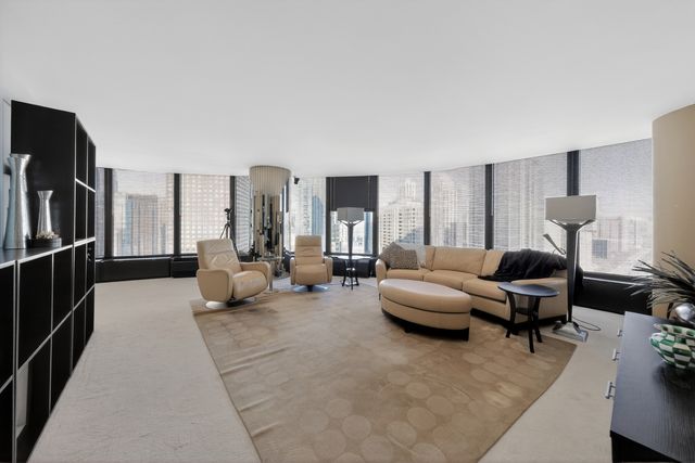 505 N Lake Shore Drive 2711, Chicago, IL 60611