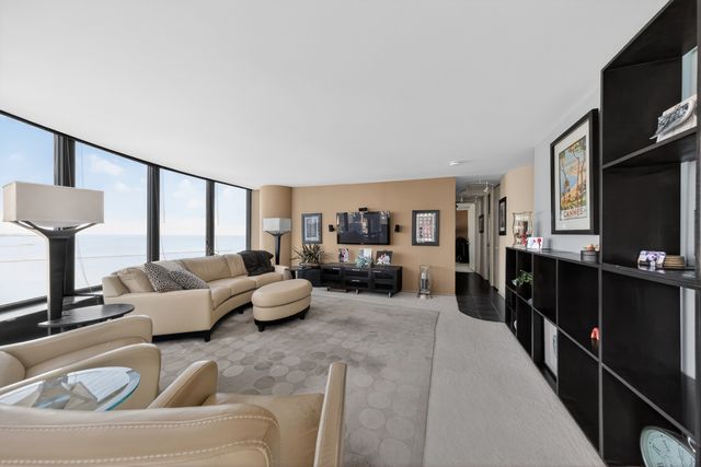 505 N Lake Shore Drive 2711, Chicago, IL 60611
