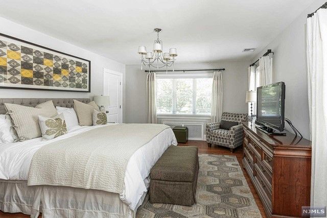 110 Division Avenue, Summit, NJ 07901