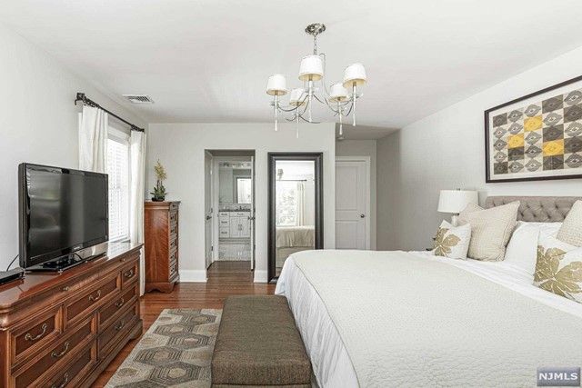 110 Division Avenue, Summit, NJ 07901