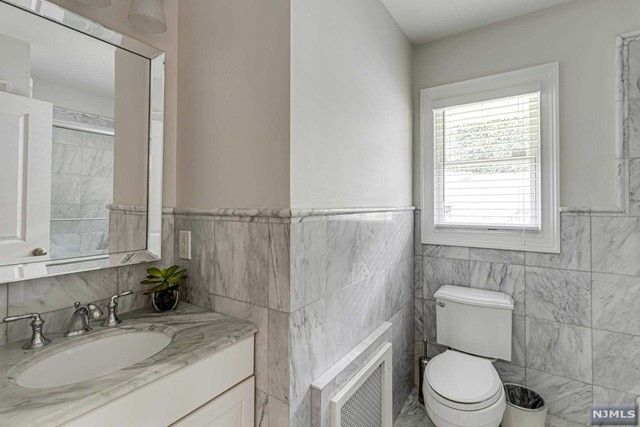 110 Division Avenue, Summit, NJ 07901