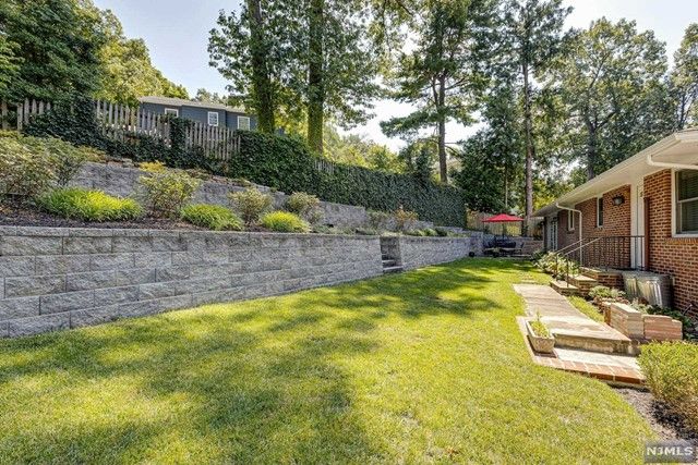 110 Division Avenue, Summit, NJ 07901