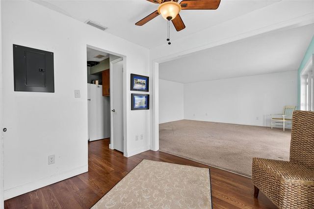 4720 COQUINA KEY DRIVE SE C, St Petersburg, FL 33705