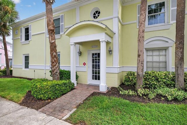 4720 COQUINA KEY DRIVE SE C, St Petersburg, FL 33705