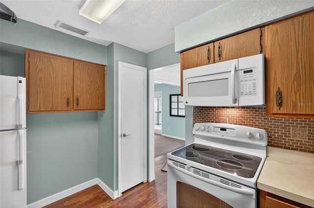 4720 COQUINA KEY DRIVE SE C, St Petersburg, FL 33705