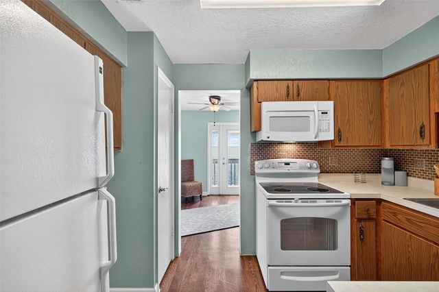 4720 COQUINA KEY DRIVE SE C, St Petersburg, FL 33705