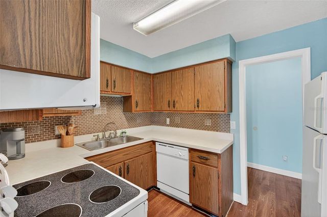 4720 COQUINA KEY DRIVE SE C, St Petersburg, FL 33705
