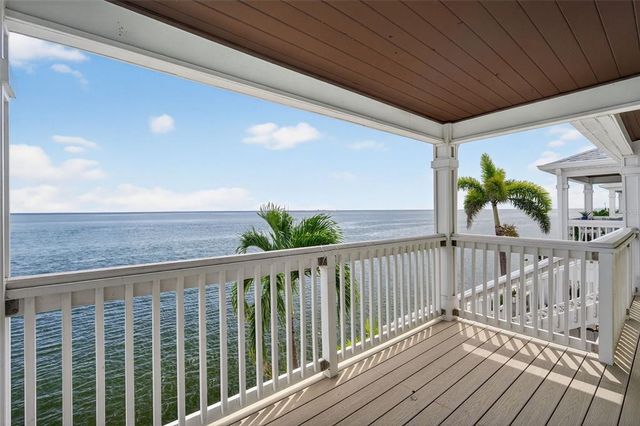 4720 COQUINA KEY DRIVE SE C, St Petersburg, FL 33705