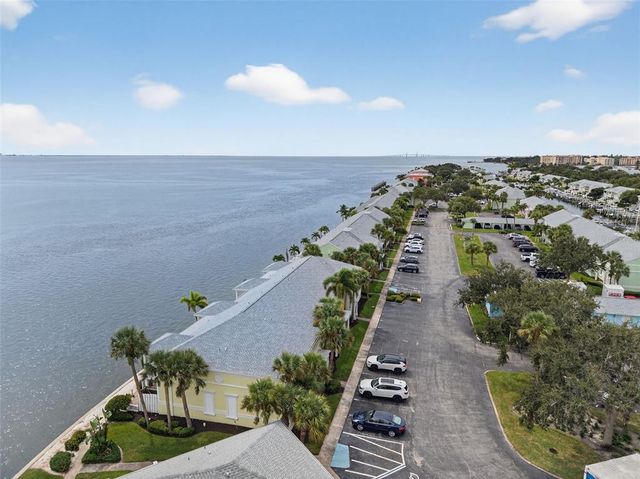 4720 COQUINA KEY DRIVE SE C, St Petersburg, FL 33705