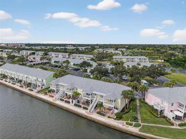 4720 COQUINA KEY DRIVE SE C, St Petersburg, FL 33705