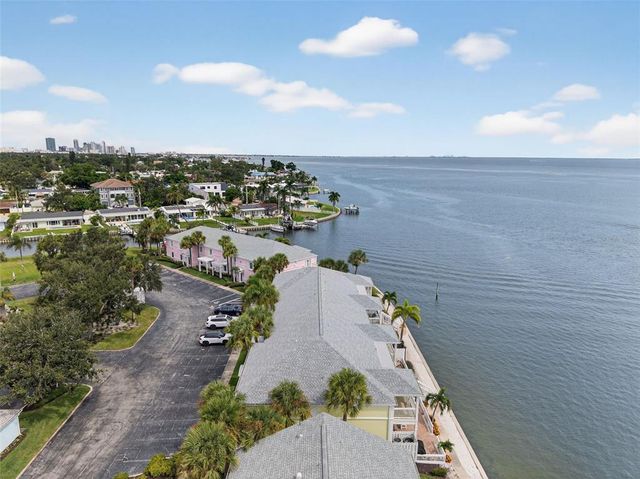 4720 COQUINA KEY DRIVE SE C, St Petersburg, FL 33705