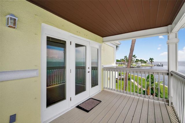 4720 COQUINA KEY DRIVE SE C, St Petersburg, FL 33705