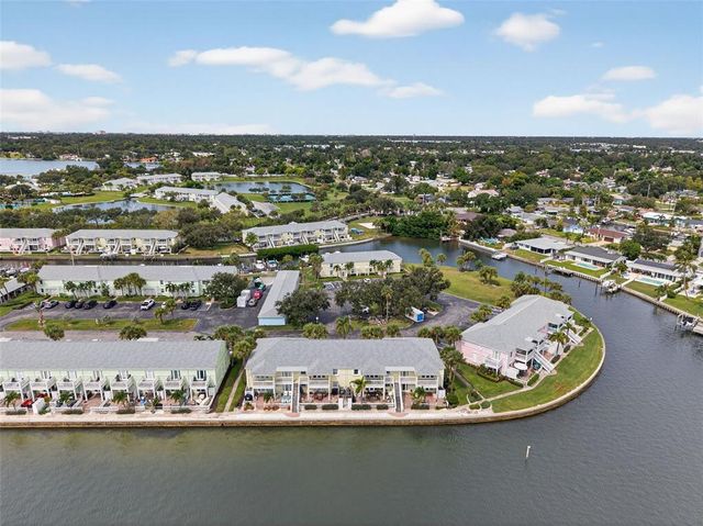 4720 COQUINA KEY DRIVE SE C, St Petersburg, FL 33705