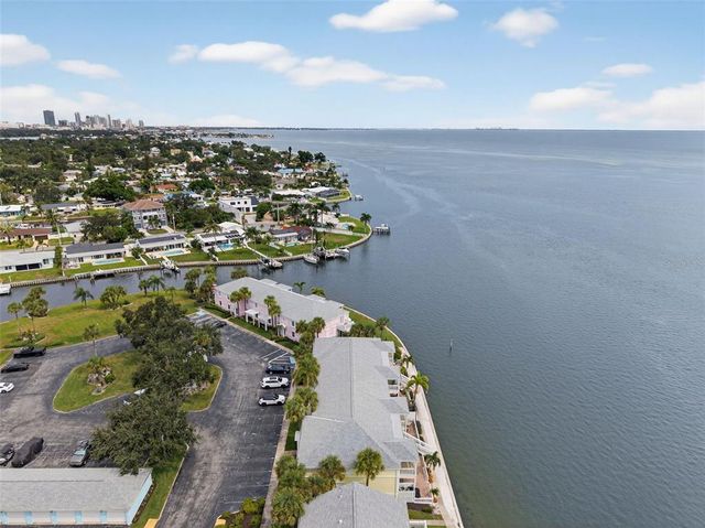 4720 COQUINA KEY DRIVE SE C, St Petersburg, FL 33705