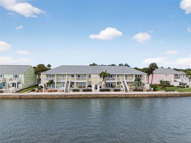 4720 COQUINA KEY DRIVE SE C, St Petersburg, FL 33705