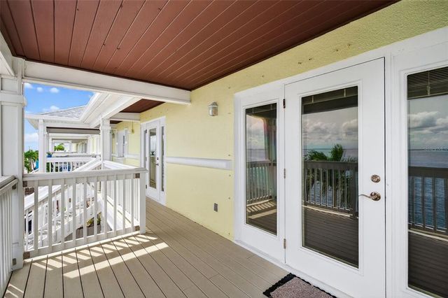 4720 COQUINA KEY DRIVE SE C, St Petersburg, FL 33705