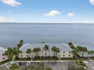 4720 COQUINA KEY DRIVE SE C, St Petersburg, FL 33705