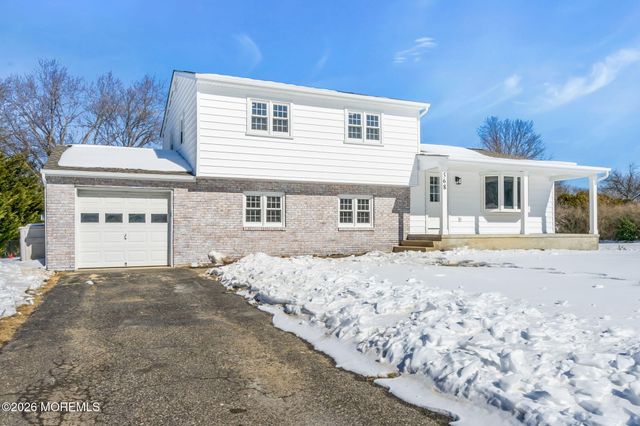 568 Flock Road, Hamilton Square, NJ 08690