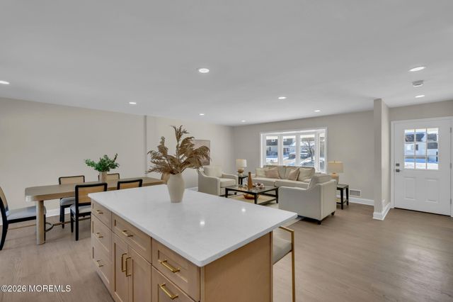 568 Flock Road, Hamilton Square, NJ 08690