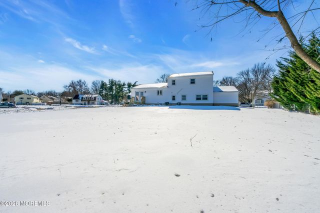 568 Flock Road, Hamilton Square, NJ 08690