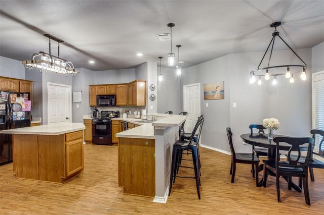 9800 Old Field Drive, Mckinney, TX 75072