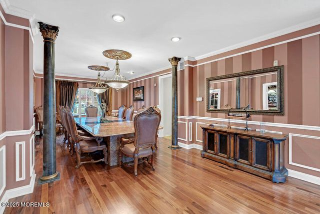 176 Oakland Mills Road, Manalapan, NJ 07726