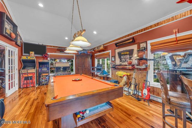 176 Oakland Mills Road, Manalapan, NJ 07726