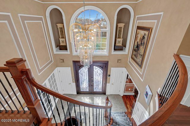 176 Oakland Mills Road, Manalapan, NJ 07726