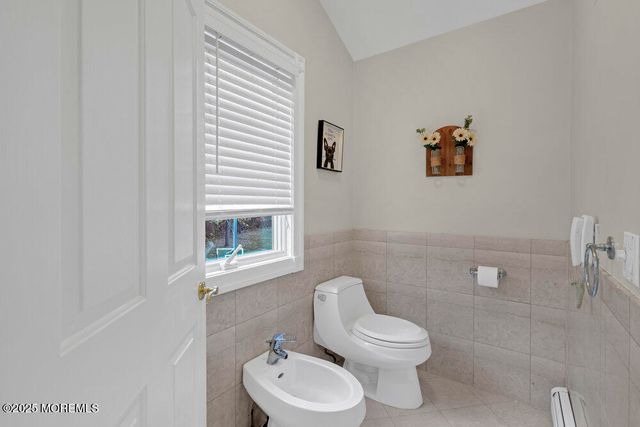 176 Oakland Mills Road, Manalapan, NJ 07726