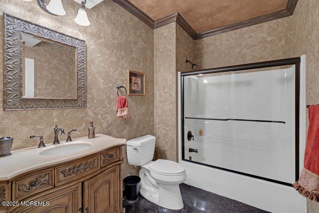 176 Oakland Mills Road, Manalapan, NJ 07726
