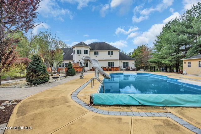 176 Oakland Mills Road, Manalapan, NJ 07726