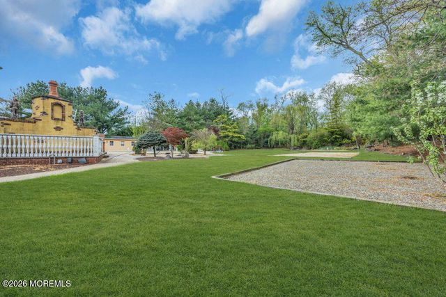 176 Oakland Mills Road, Manalapan, NJ 07726