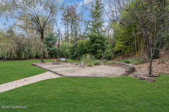 176 Oakland Mills Road, Manalapan, NJ 07726