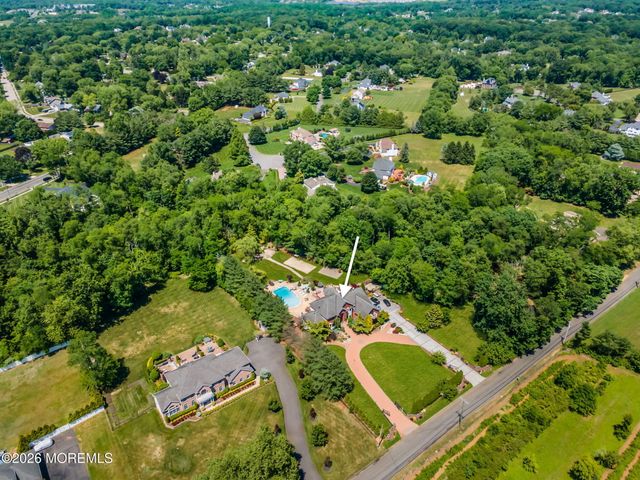 176 Oakland Mills Road, Manalapan, NJ 07726