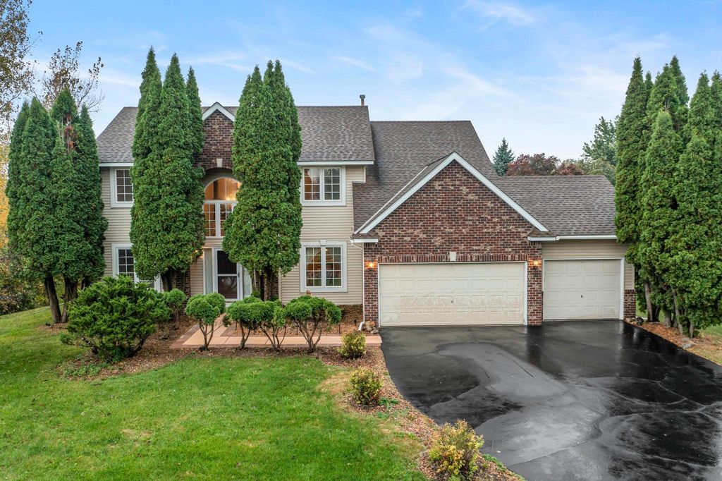 13947 Fleetwood Avenue, Apple Valley, MN 55124
