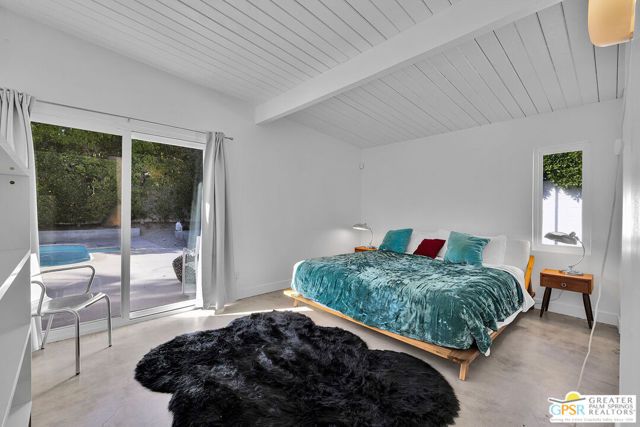 271 N Easmor Circle, Palm Springs, CA 92262