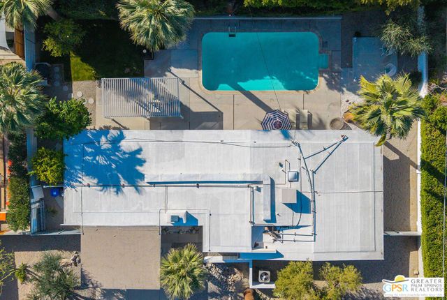 271 N Easmor Circle, Palm Springs, CA 92262