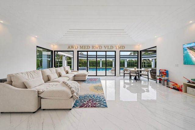 13220 Sabal Chase, Palm Beach Gardens, FL 33418