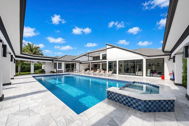 13220 Sabal Chase, Palm Beach Gardens, FL 33418