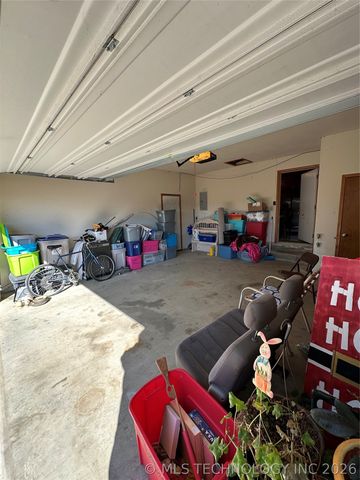 1135 Cravens, Wilburton, OK 74578