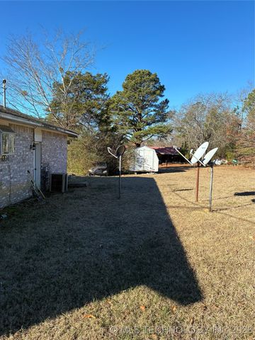 1135 Cravens, Wilburton, OK 74578