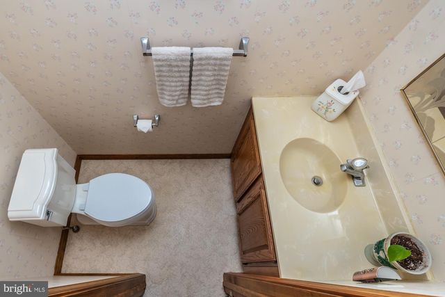 121 SNYDER RD, Pottstown, PA 19464