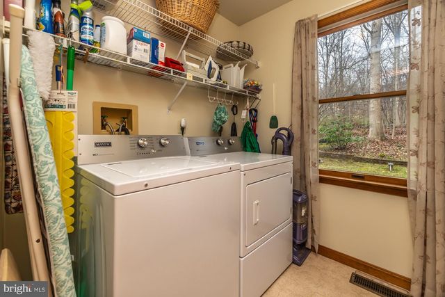 121 SNYDER RD, Pottstown, PA 19464