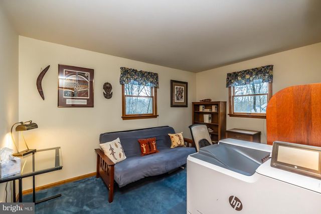 121 SNYDER RD, Pottstown, PA 19464