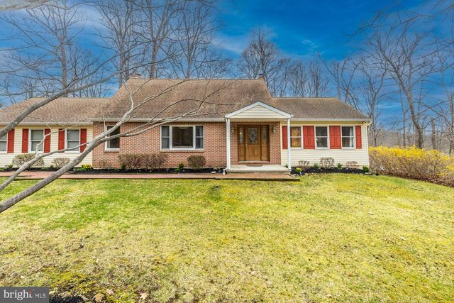 121 SNYDER RD, Pottstown, PA 19464