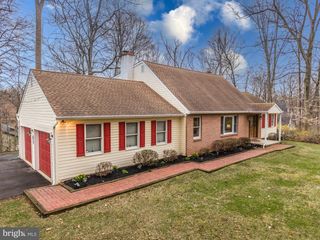 121 SNYDER RD, Pottstown, PA 19464