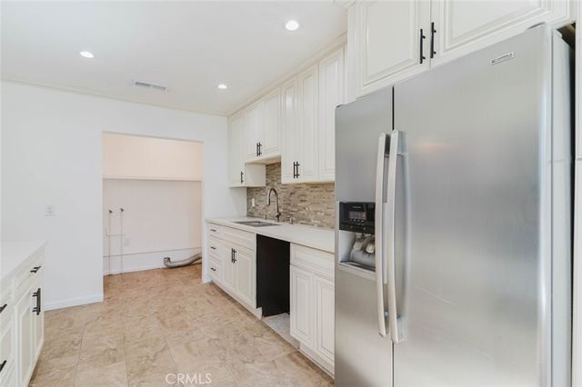 5802 Colfax Avenue, North Hollywood, CA 91601