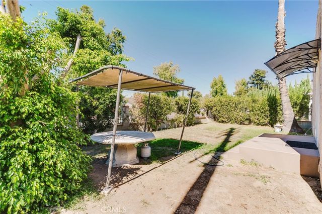 5802 Colfax Avenue, North Hollywood, CA 91601